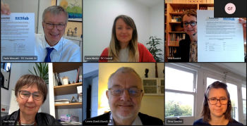 Eurachem and Eurolab representatives show their signed MOU copies in the online meeting